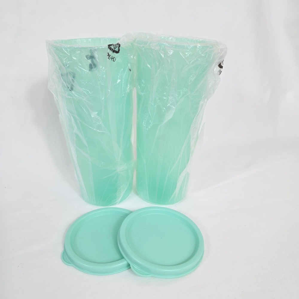 Tupperware Mint Green Nesting 16oz 2 Piece Tumblers Matching Lids NEW Vintage